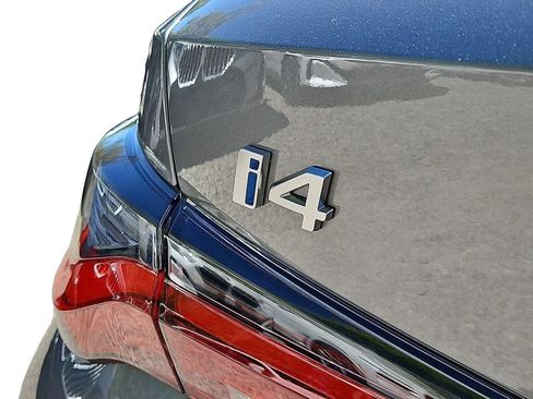 Used 2025 BMW i4 xDrive40i image 30