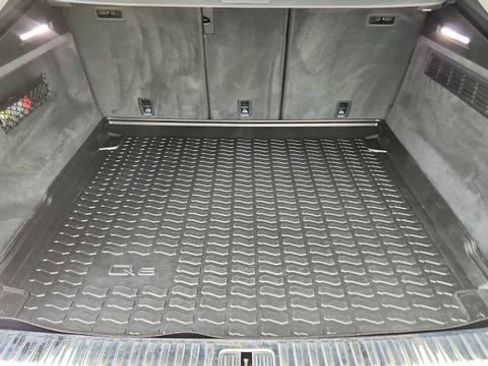 Used 2020 Audi Q8 Prestige w/ Prestige Package image 15