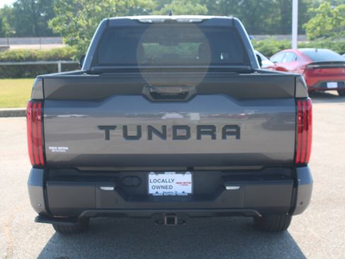 Used 2022 Toyota Tundra SR5 image 3