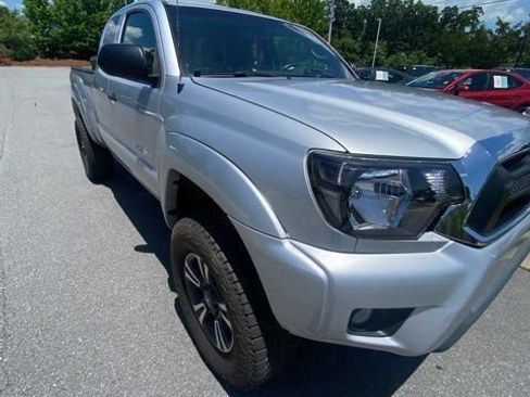 Used 2013 Toyota Tacoma 4x4 Access Cab V6 w/ SR5 Pkg image 1