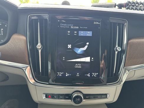 Used 2018 Volvo S90 T6 Inscription w/ Convenience Package AWD/4WD image 19