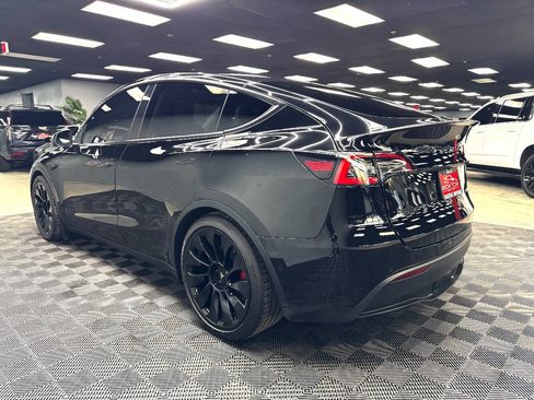 Used 2020 Tesla Model Y Performance image 9