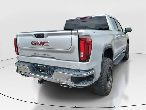 Used 2022 GMC Sierra 1500 SLT AWD/4WD image 4