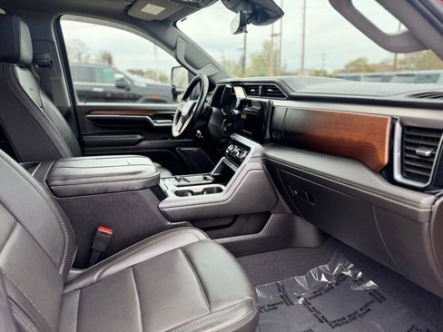 Used 2024 GMC Sierra 2500 Denali w/ Denali Reserve Package AWD/4WD image 10