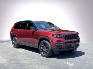 Used 2025 Jeep Grand Cherokee L Limited w/ Trailer Tow Package AWD/4WD video 2