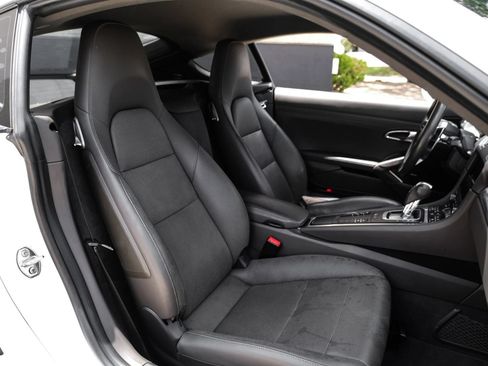 Used 2018 Porsche 718 Cayman S w/ Sportdesign Package RWD image 29