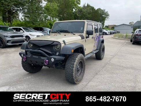 Used 2018 Jeep Wrangler Unlimited Sport S AWD/4WD image 1
