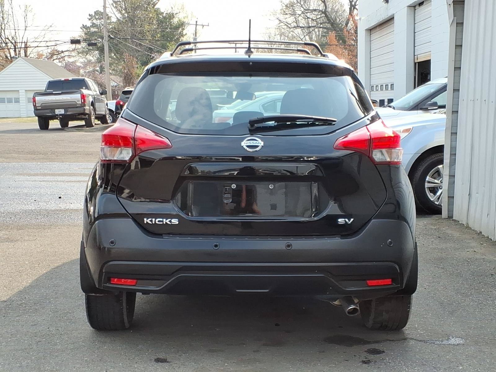 Used 2020 Nissan Kicks SV w/ Exterior Package FWD image 4