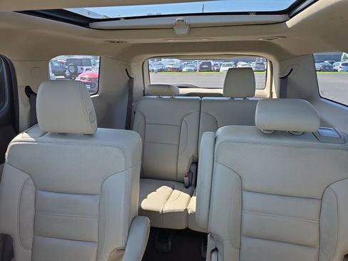 Certified 2017 GMC Acadia Denali w/ Technology Package FWD image 28