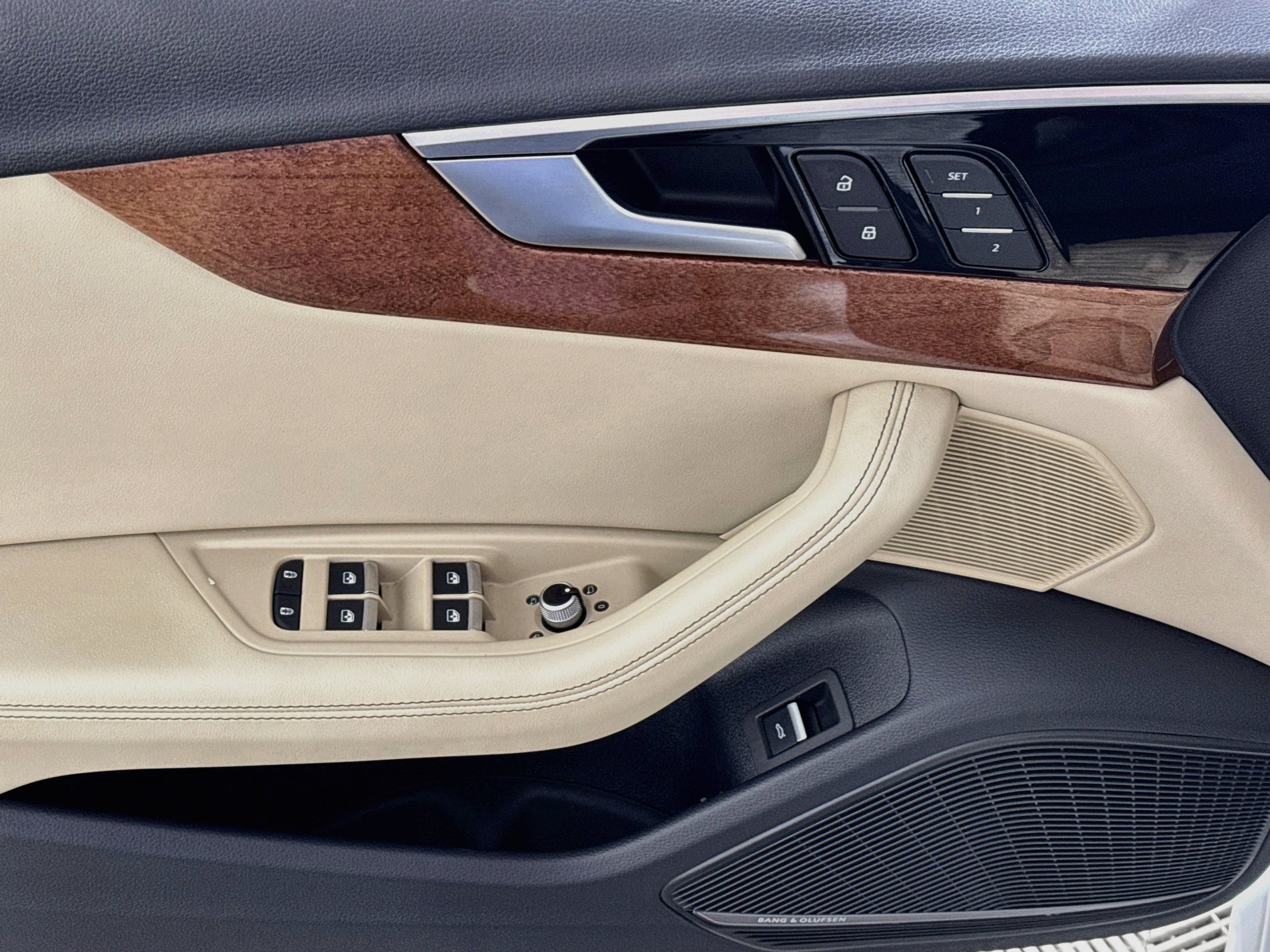 Used 2023 Audi A4 2.0T Premium Plus w/ Premium Plus Package AWD/4WD image 21