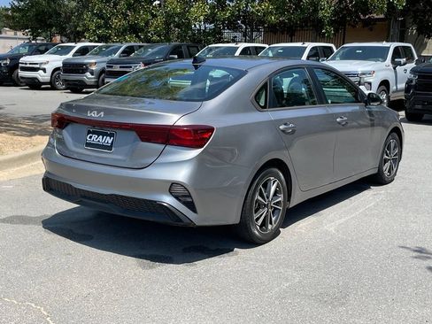 Used 2023 Kia Forte LXS FWD image 7