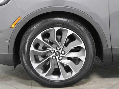 Used 2023 Lincoln Nautilus Reserve w/ Equipment Group 201A image 18