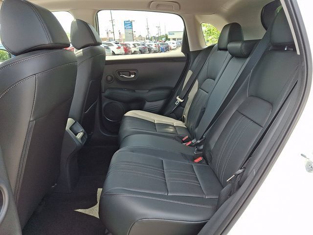 Certified 2027 Honda HR-V EX-L image 10