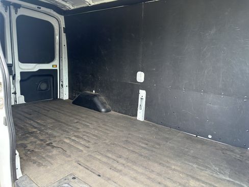 Used 2023 Ford Transit 250 Medium Roof AWD w/ Load Area Protection Package image 14
