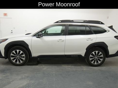Used 2024 Subaru Outback Limited AWD/4WD image 4