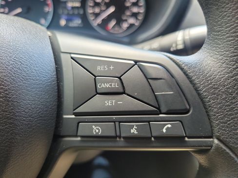 Used 2024 Nissan Sentra S FWD image 16