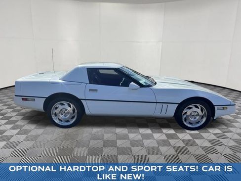Used 1990 Chevrolet Corvette Convertible RWD image 3