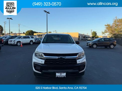 Used 2021 Chevrolet Colorado W/T w/ WT Convenience Package RWD image 2