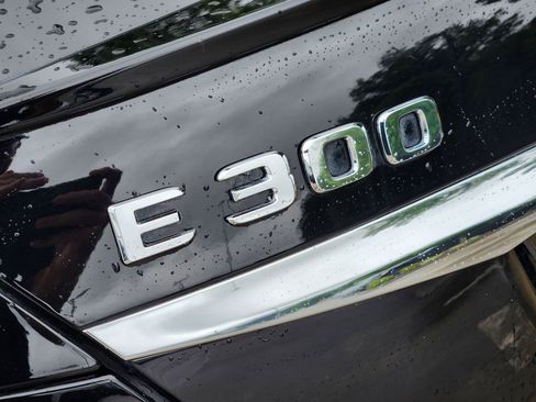 Certified 2017 Mercedes-Benz E 300 image 14