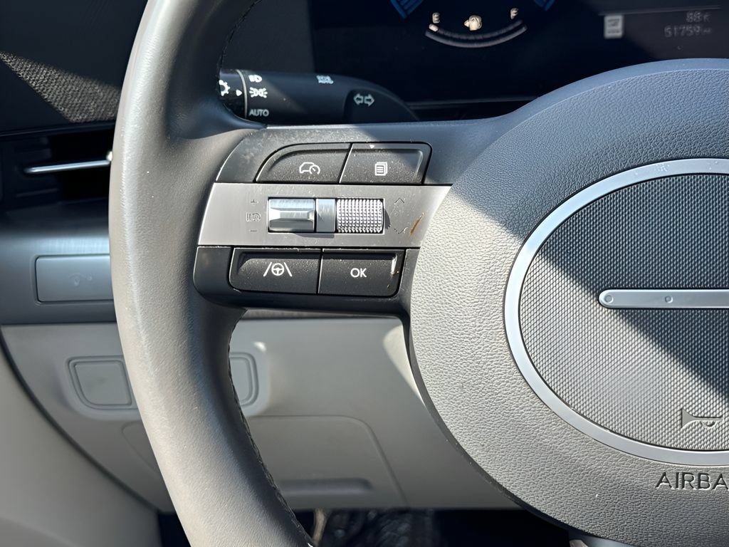 Used 2024 Hyundai Kona SEL AWD/4WD image 13