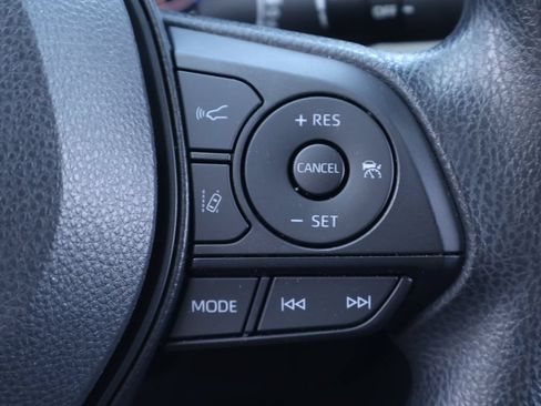 Certified 2025 Toyota RAV4 XLE AWD/4WD image 21