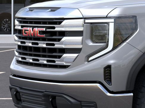 New 2026 GMC Sierra 1500 SLE w/ Preferred Package image 13