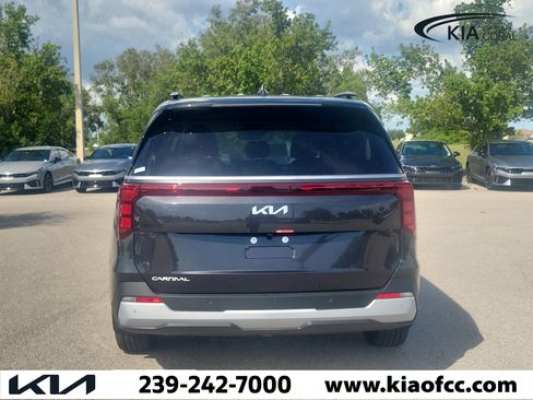 New 2026 Kia Carnival EX FWD image 5