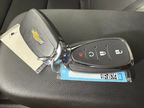 Used 2025 Chevrolet Trax ACTIV w/ Driver Confidence Package image 36