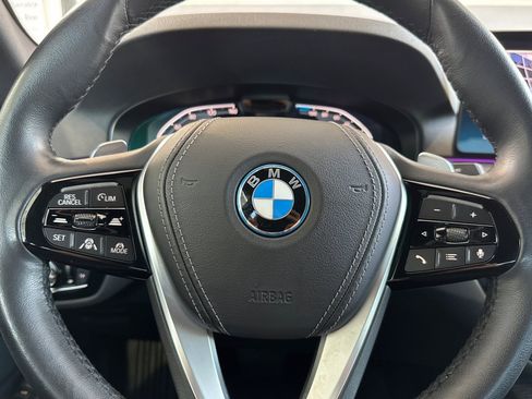 Used 2023 BMW 530e RWD image 29