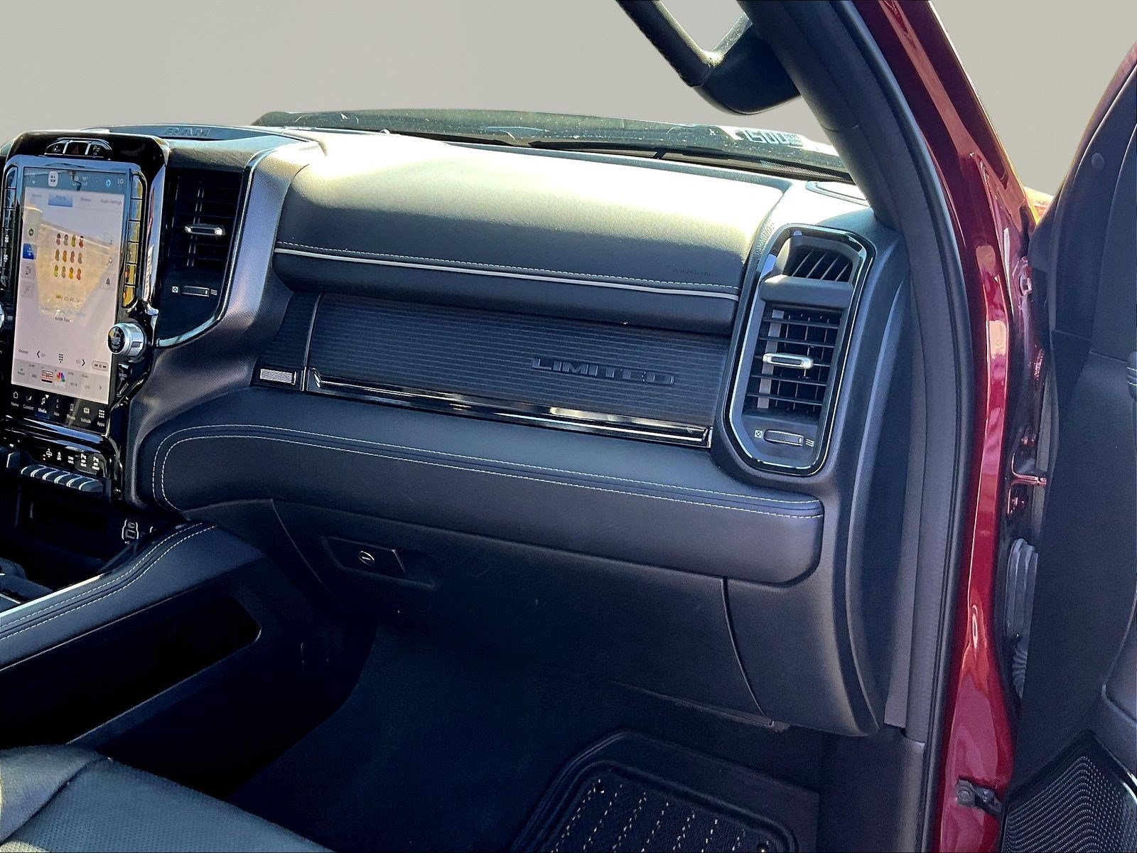 Used 2024 RAM 1500 Limited AWD/4WD image 27