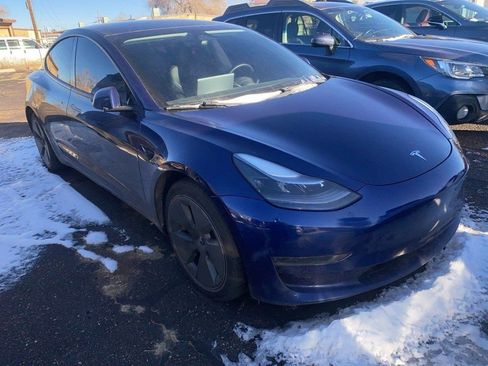 Used 2023 Tesla Model 3 Standard Range image 2