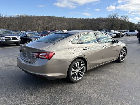 Used 2022 Chevrolet Malibu LT FWD image 3