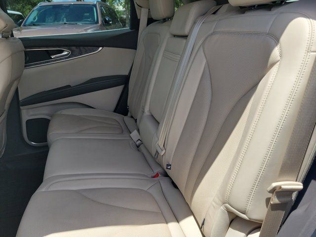 Certified 2020 Lincoln Nautilus Reserve AWD/4WD image 16