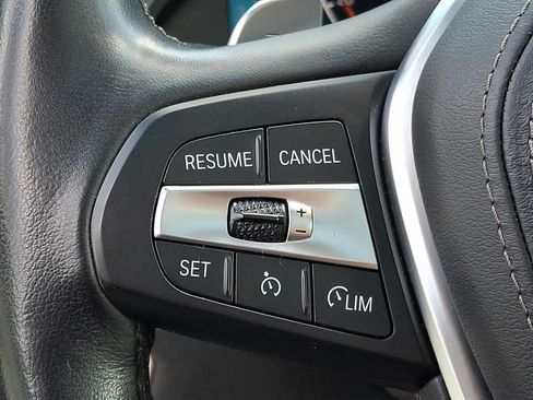 Used 2019 BMW X5 xDrive40i w/ Luxury Seating Package AWD/4WD image 17