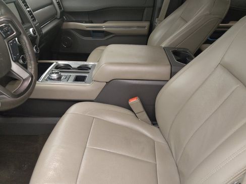 Used 2019 Ford Expedition Max XLT w/ Equipment Group 202A RWD image 17
