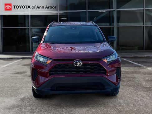 Used 2021 Toyota RAV4 LE image 11