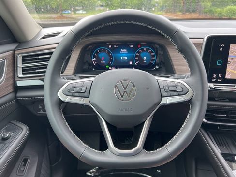 New 2026 Volkswagen Atlas SEL AWD/4WD image 15