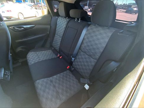 Used 2020 Nissan Rogue Sport SV FWD image 20