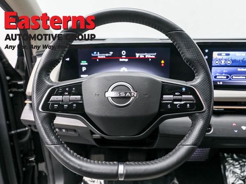 Used 2023 Nissan Ariya AWD image 10
