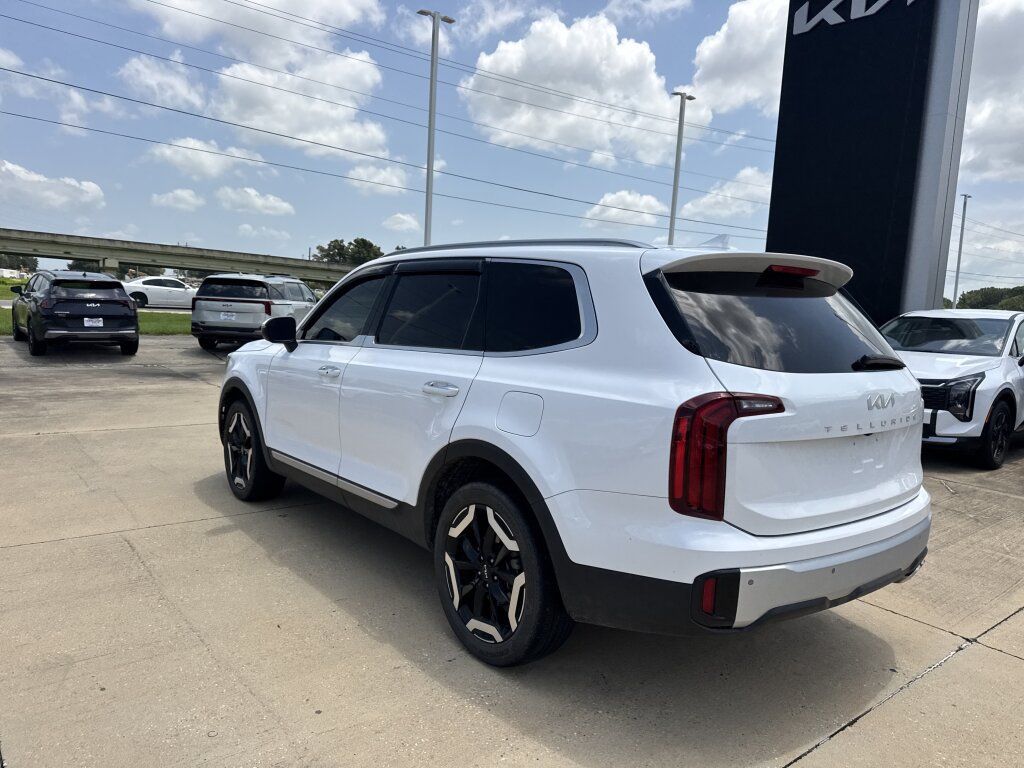 Certified 2024 Kia Telluride S w/ S Sunroof Package FWD image 24