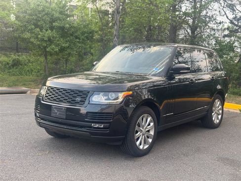 Used 2017 Land Rover Range Rover HSE AWD/4WD image 2
