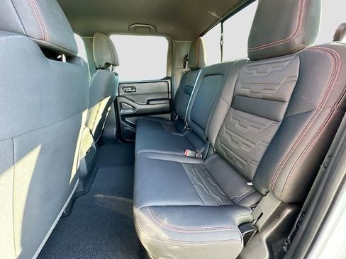 Used 2025 Nissan Frontier PRO-4X w/ Tow Package image 22