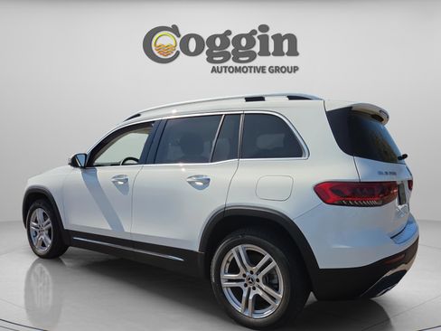 Used 2021 Mercedes-Benz GLB 250 image 4