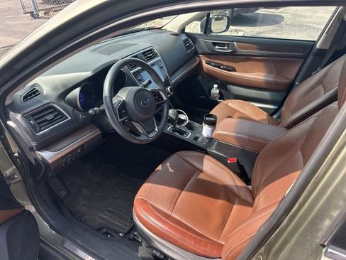 Used 2018 Subaru Outback 3.6R Touring w/ Popular Package #3 image 11