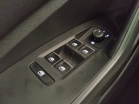 Used 2025 Volkswagen Jetta Sport FWD image 27