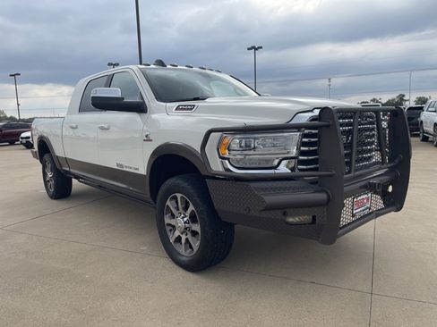 Used 2022 RAM 3500 Limited image 2