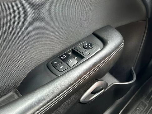 Used 2018 Dodge Challenger SXT RWD image 22
