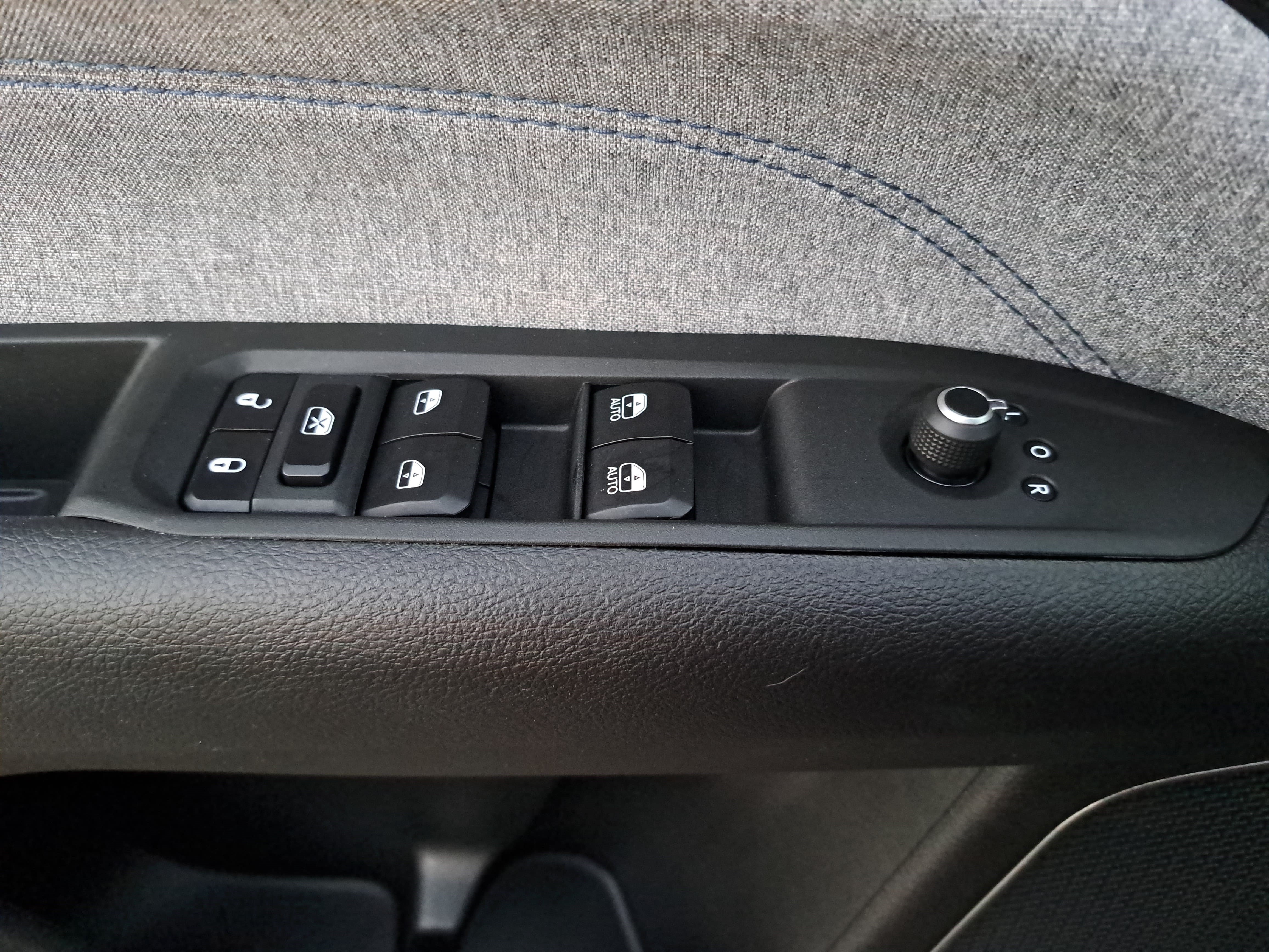 Used 2023 Jeep Compass Sport AWD/4WD image 26