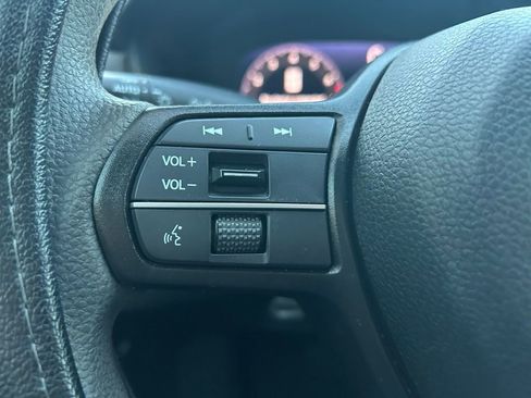 Used 2023 Honda Accord EX image 19