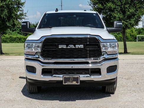 Used 2023 RAM 3500 Tradesman w/ Chrome Appearance Group AWD/4WD image 5